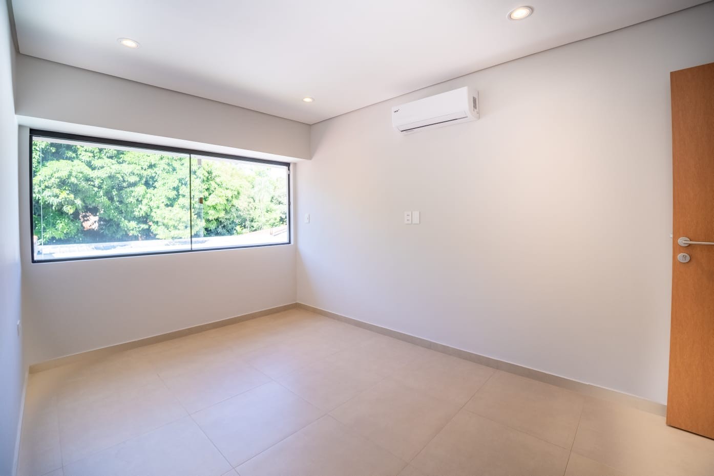 EN VENTA HERMOSO DUPLEX A ESTRENAR ZONA CONMEBOL — foto 2