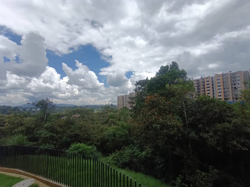 Apartamento en arriendo en Cimarronas, Rionegro · foto 2 de 10