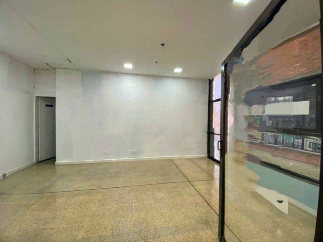 Local en arriendo en Aeroparque Juan Pablo Ii, Medellín, 30 m² · foto 3 de 8