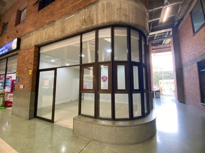 Local en arriendo en Aeroparque Juan Pablo Ii, Medellín, 30 m² · foto 7 de 8