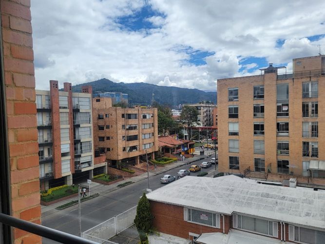 Apartamento de 4 alcobas en venta en Santa Barbara Occidental, Bogotá, 280 m² · foto 17 de 24