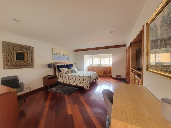 Apartamento de 4 alcobas en venta en Santa Barbara Occidental, Bogotá, 280 m² · foto 21 de 24