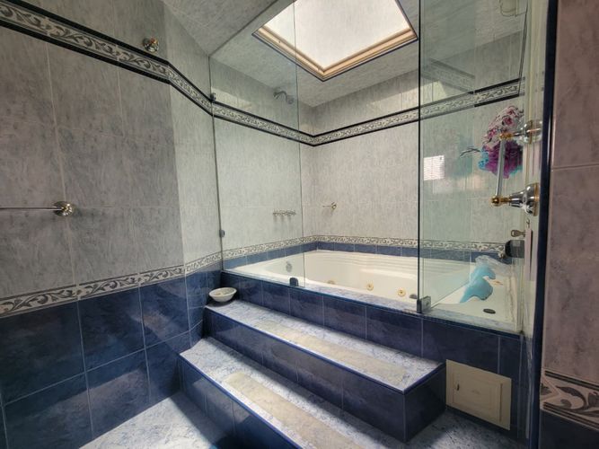 Apartamento de 4 alcobas en venta en Santa Barbara Occidental, Bogotá, 280 m² · foto 24 de 24