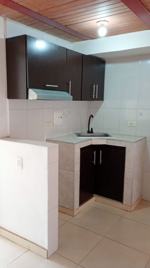 Casa de 10 alcobas en venta en Parque Industrial Santo Domingo, Mosquera, 234 m² · foto 6 de 11