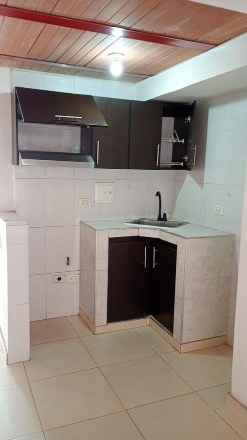 Casa de 10 alcobas en venta en Parque Industrial Santo Domingo, Mosquera, 234 m² · foto 7 de 11