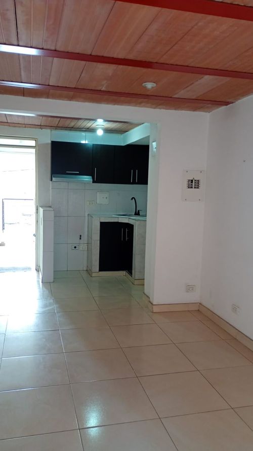 Casa de 10 alcobas en venta en Parque Industrial Santo Domingo, Mosquera, 234 m² · foto 9 de 11