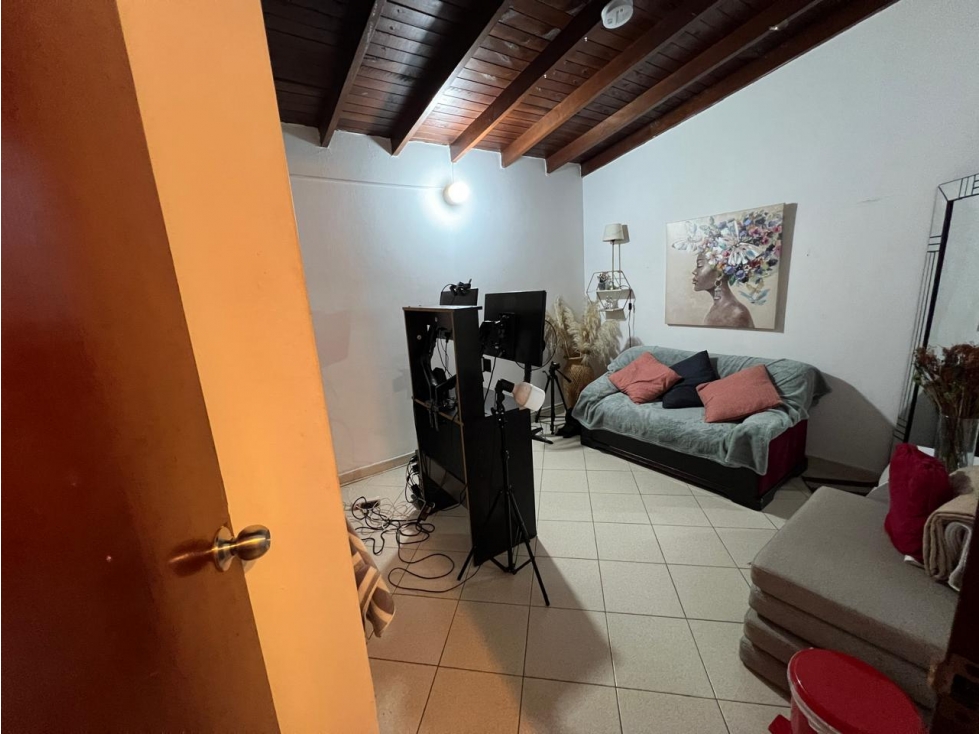 Casa en venta en Estadio, Medellín 2