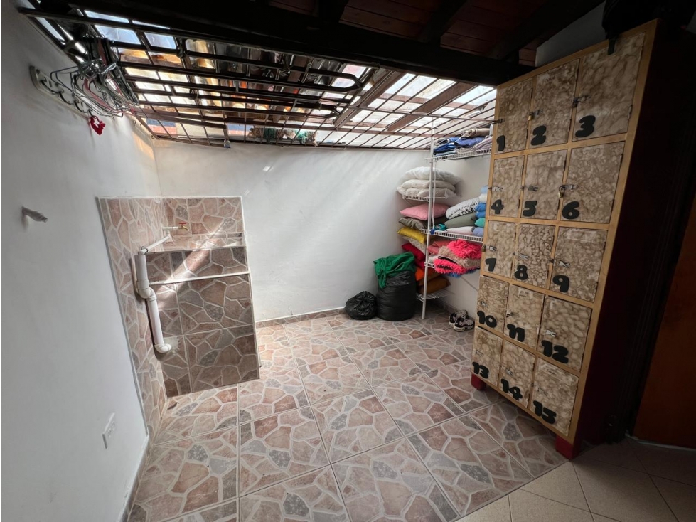 Casa en venta en Estadio, Medellín 3