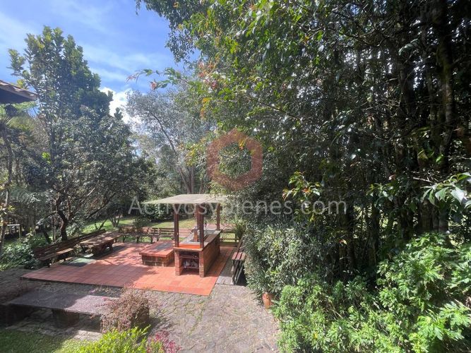 Casa de 4 alcobas en arriendo en Rionegro, 1690 m² · foto 5 de 24