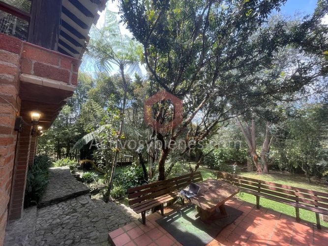 Casa de 4 alcobas en arriendo en Rionegro, 1690 m² · foto 6 de 24