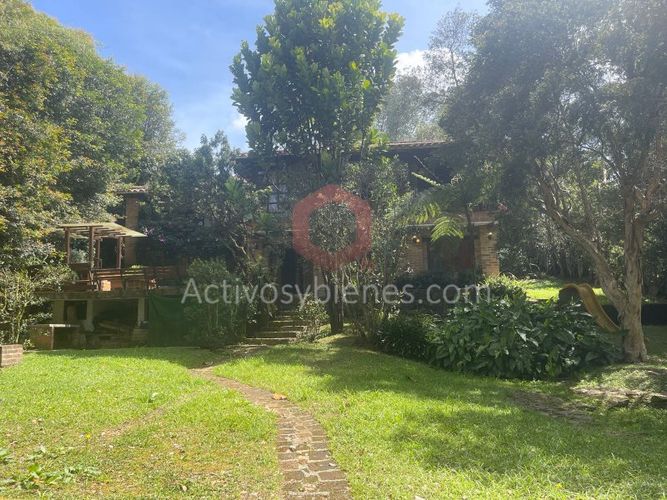 Casa de 4 alcobas en arriendo en Rionegro, 1690 m² · foto 18 de 24