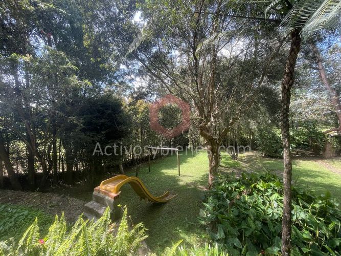 Casa de 4 alcobas en arriendo en Rionegro, 1690 m² · foto 22 de 24