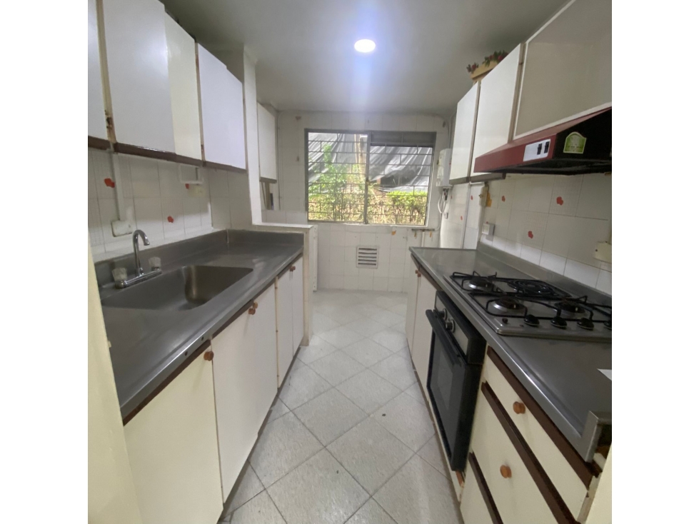 Apartamento en venta en Calasanz parte alta, Medellín 2