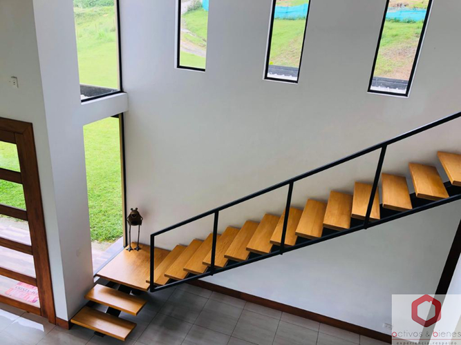 Casa de 3 alcobas en venta en El Carmen De Viboral, El Carmen de Viboral · foto 2 de 18