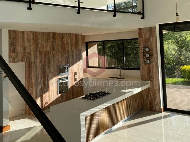 Casa de 3 alcobas en venta en El Carmen De Viboral, El Carmen de Viboral · foto 8 de 18