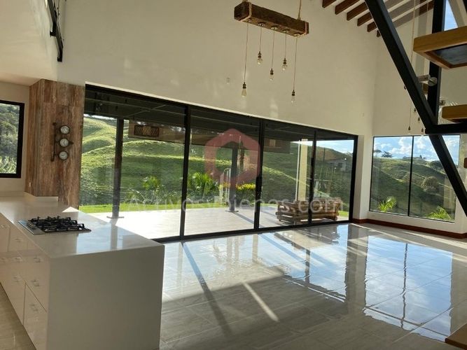 Casa de 3 alcobas en venta en El Carmen De Viboral, El Carmen de Viboral · foto 13 de 18