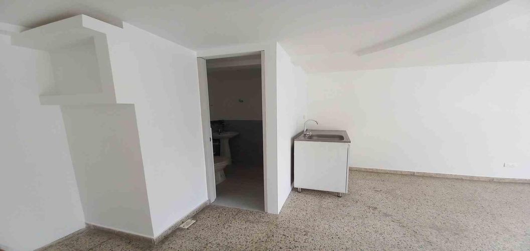Local en arriendo en Buenos Aires, Pereira, 20 m² · foto 13 de 13