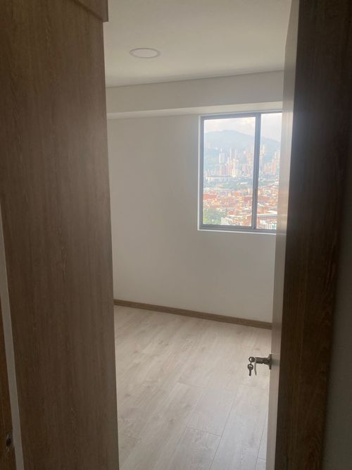 Apartamento en venta en Centro, Itagüí · foto 23 de 24