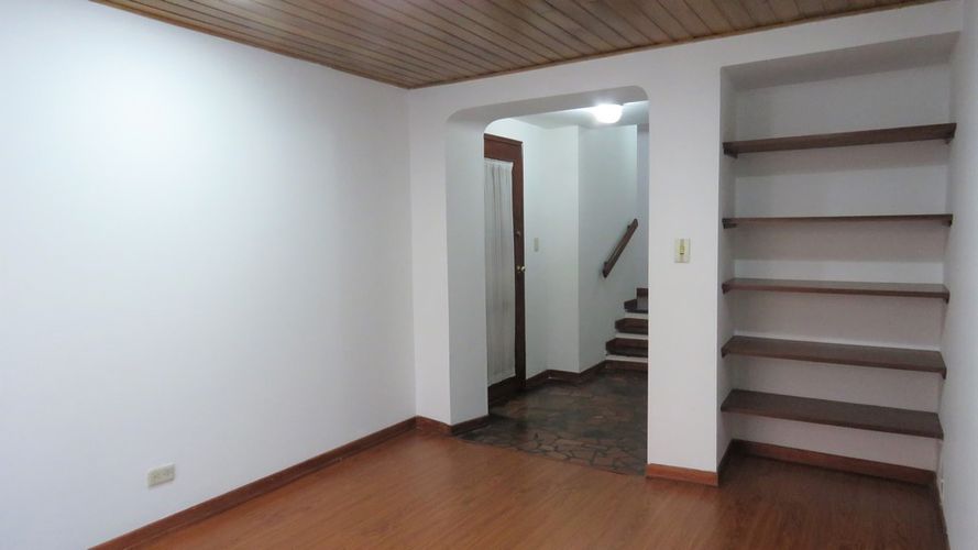 Casa de 4 alcobas en venta en Nueva Autopista, Bogotá, 179 m² · foto 4 de 18
