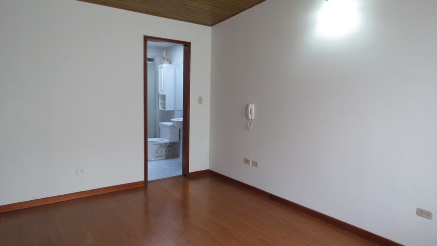Casa de 4 alcobas en venta en Nueva Autopista, Bogotá, 179 m² · foto 11 de 18
