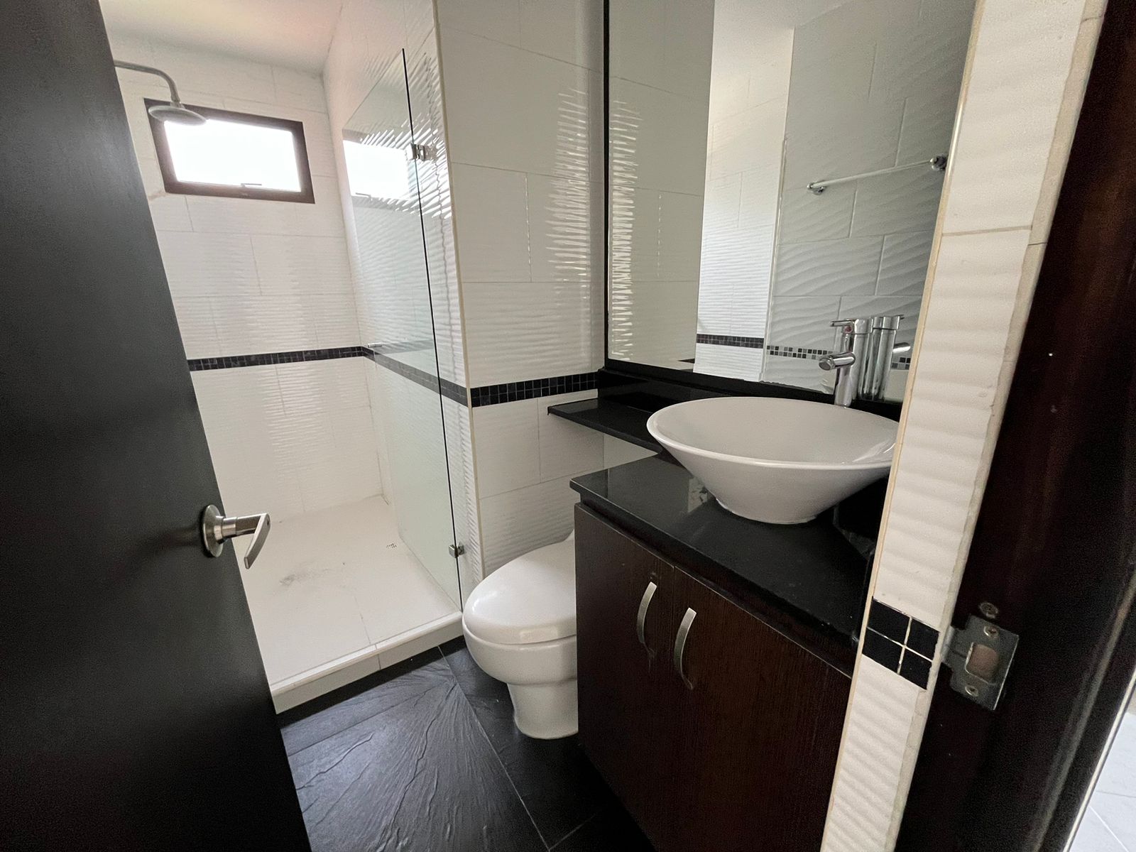 Apartamento en arriendo en El Portal, Envigado · foto 4 de 13