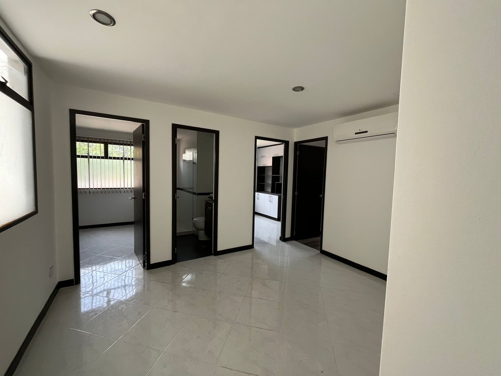 Apartamento en arriendo en El Portal, Envigado · foto 8 de 13