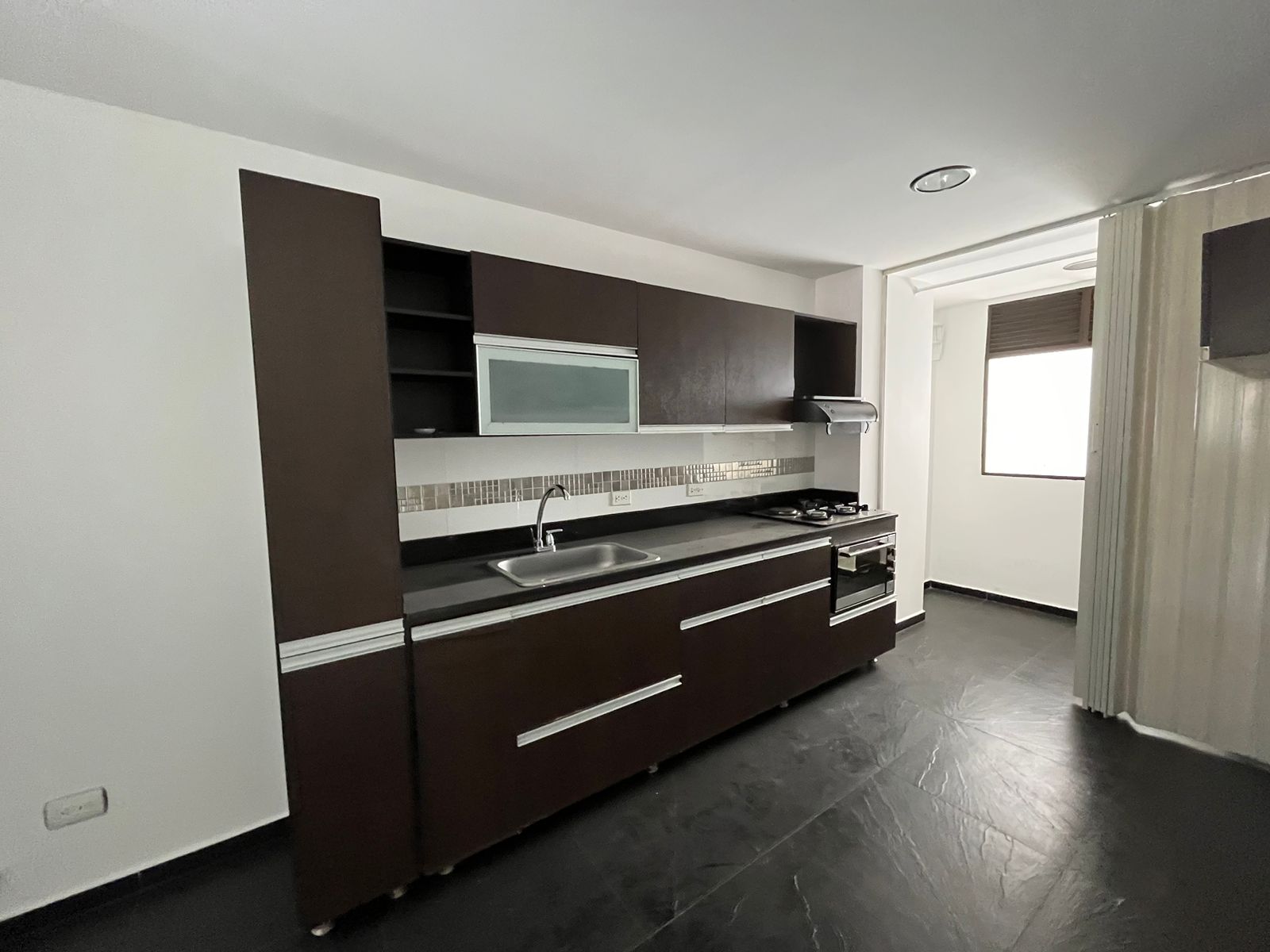 Apartamento en arriendo en El Portal, Envigado · foto 10 de 13