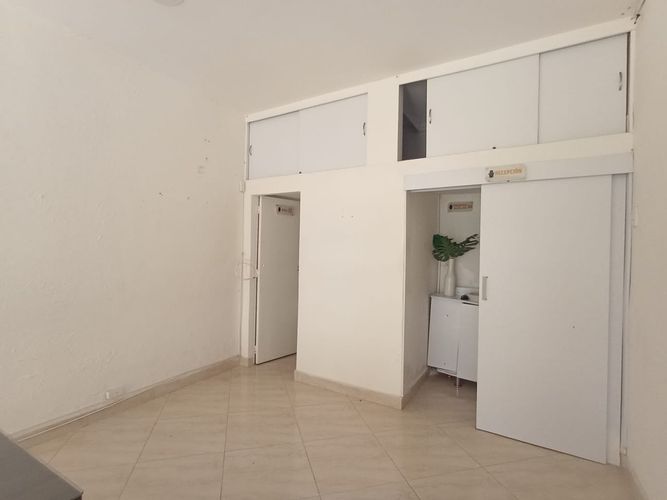 Local en arriendo en Laureles, Medellín, 24 m² · foto 8 de 13