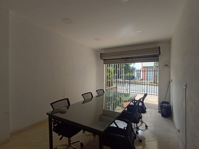 Local en arriendo en Laureles, Medellín, 24 m² · foto 6 de 13