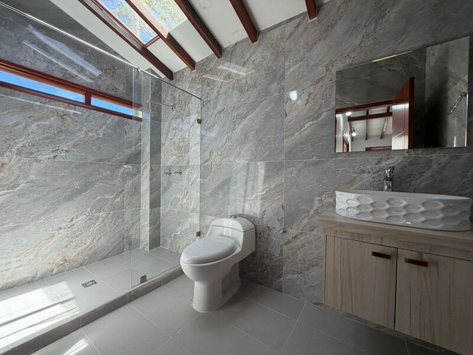 Casa de 3 alcobas en venta en La Ceja, 182 m² · foto 13 de 19