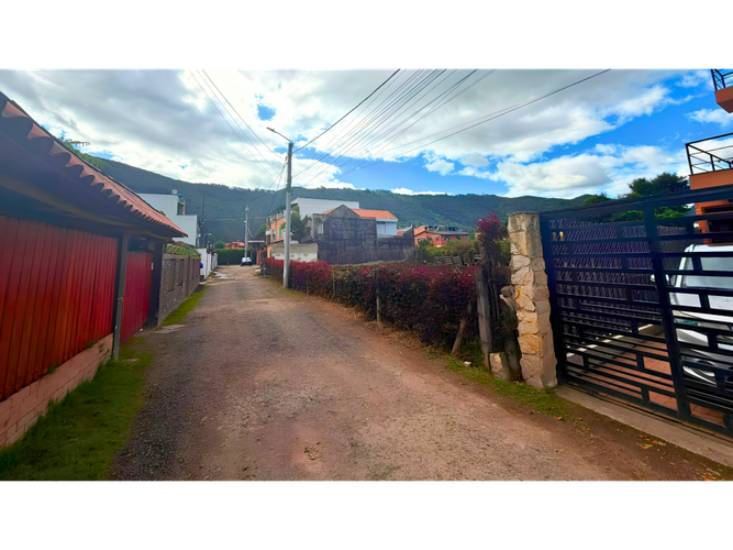 Casa de 3 alcobas en venta en Cota, 164 m² · foto 2 de 24