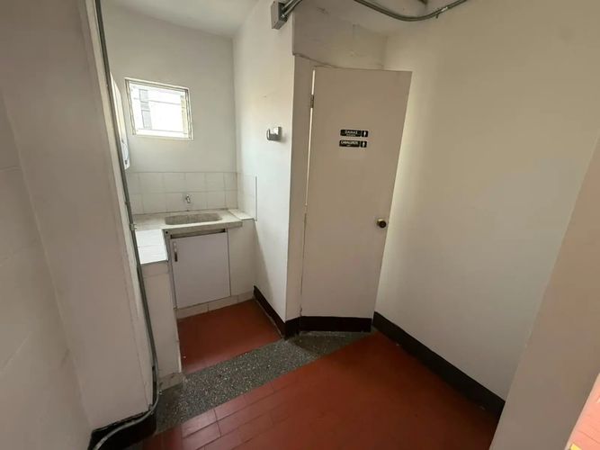 Bodega en arriendo en Cristo Rey, Medellín, 160 m² · foto 4 de 11