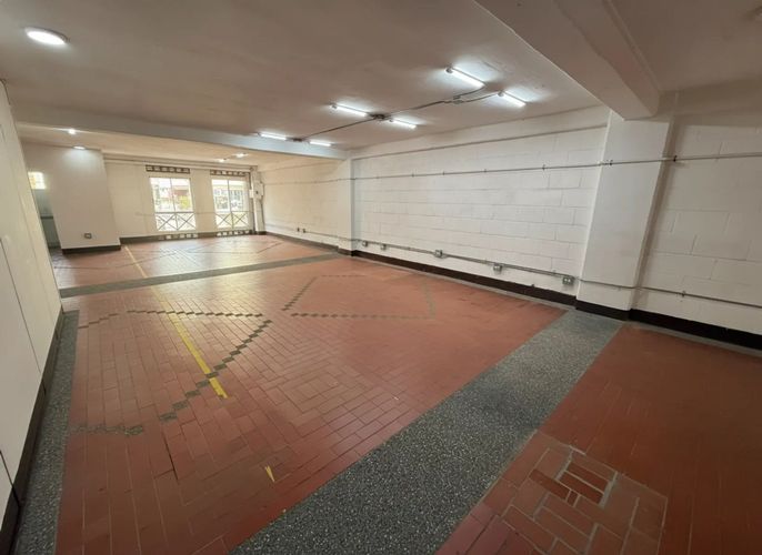 Bodega en arriendo en Cristo Rey, Medellín, 160 m² · foto 8 de 11
