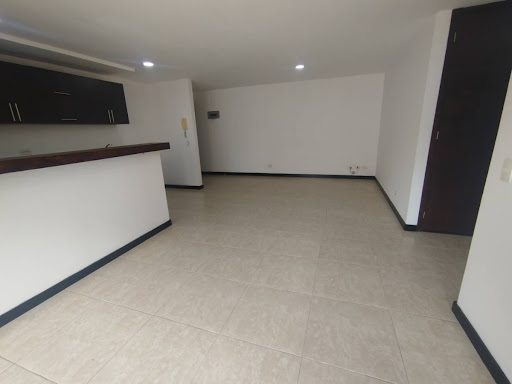 Apartamento en arriendo en La Doctora, Sabaneta · foto 2 de 14