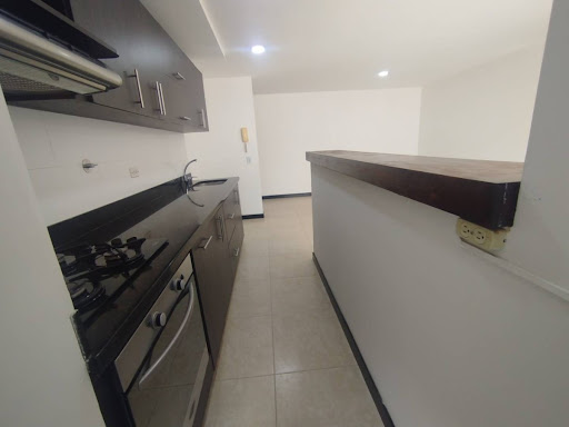 Apartamento en arriendo en La Doctora, Sabaneta · foto 4 de 14