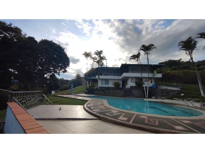 Finca en venta en Combia, Pereira, 800 m² · foto 2 de 24