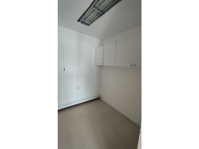 Oficina en arriendo en Sector Plaza De Bolivar, Pereira, 40 m² · foto 5 de 9