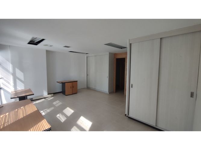 Oficina en arriendo en Sector Plaza De Bolivar, Pereira, 40 m² · foto 6 de 9