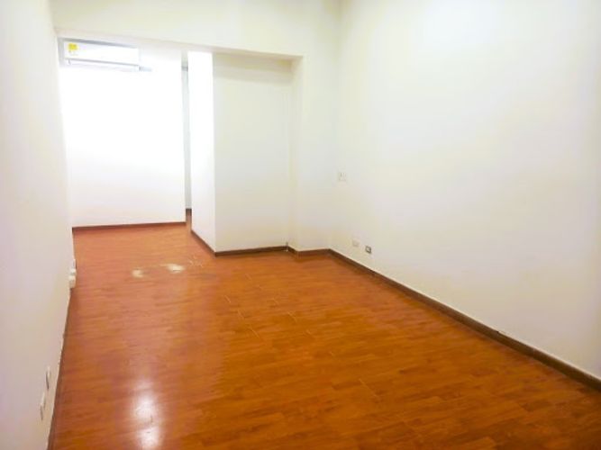 Local en arriendo en La Candelaria, Medellín, 30 m² · foto 10 de 11