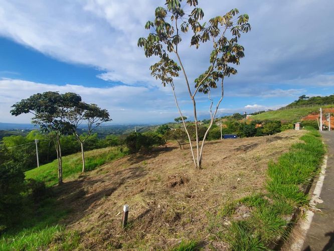 Lote en venta en San Antonio, Jamundí, 1848 m² · foto 3 de 3