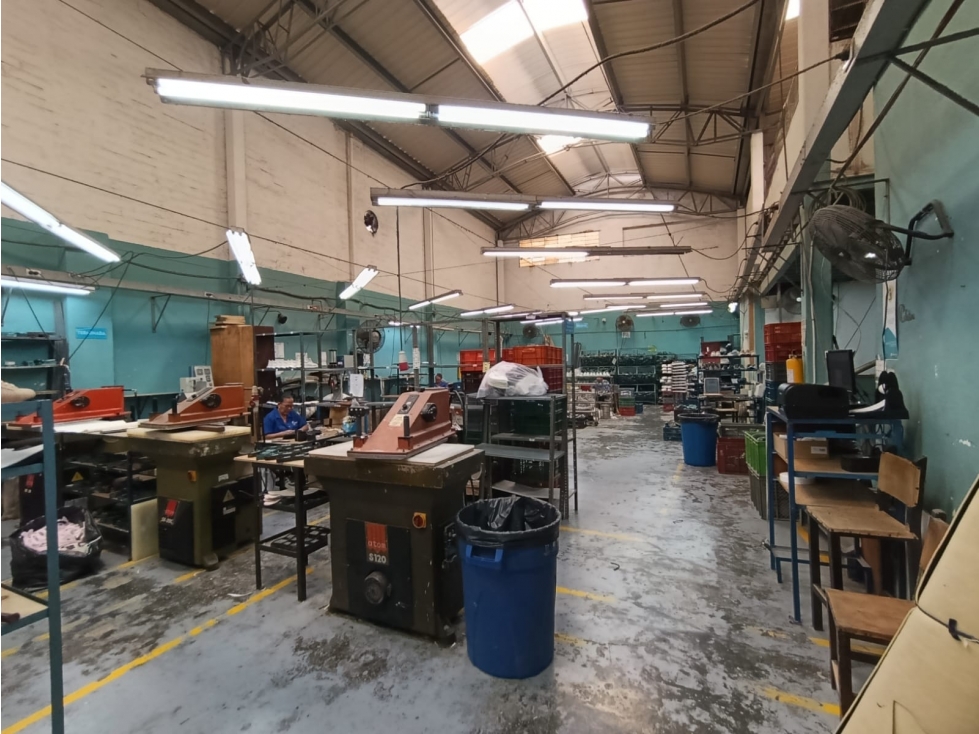 Warehouse for sale in Bombona no.1, Medellín 5