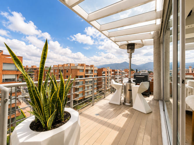 Apartamento de 3 alcobas en arriendo en Chicó Navarra, Bogotá, 227 m² · foto 8 de 23