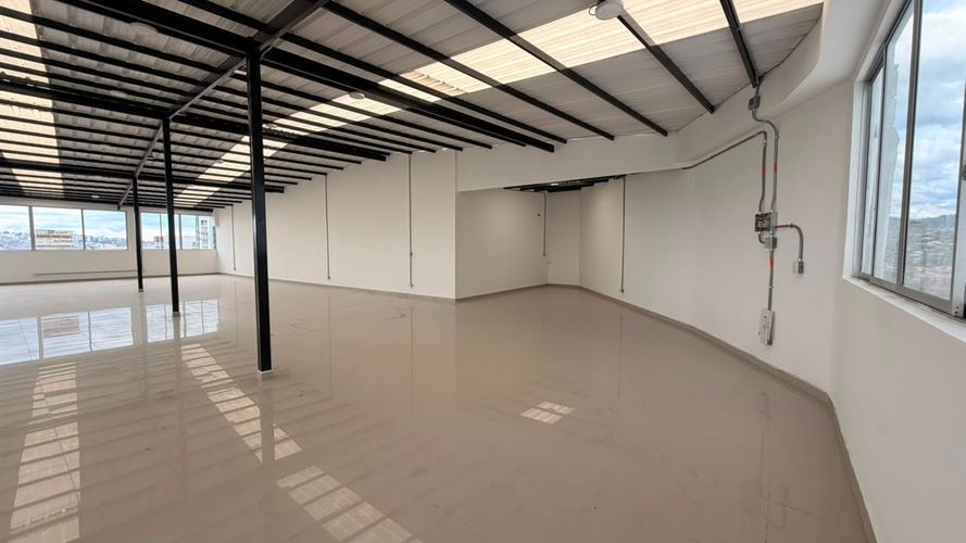 Local en arriendo en Avenida Santander, Manizales, 512 m² · foto 6 de 24