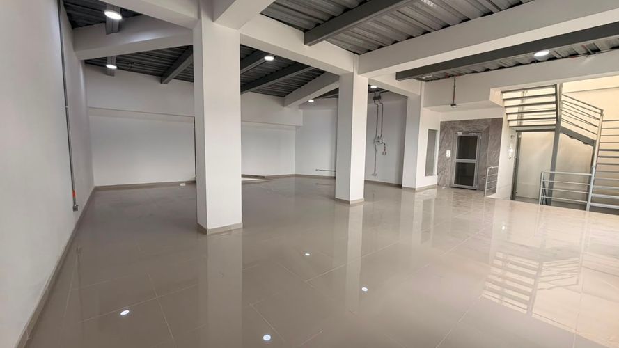 Local en arriendo en Avenida Santander, Manizales, 512 m² · foto 16 de 24