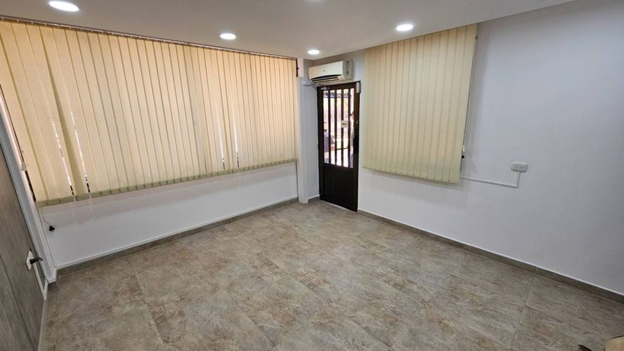 Oficina en arriendo en Sotomayor, Bucaramanga, 48 m² · foto 2 de 9