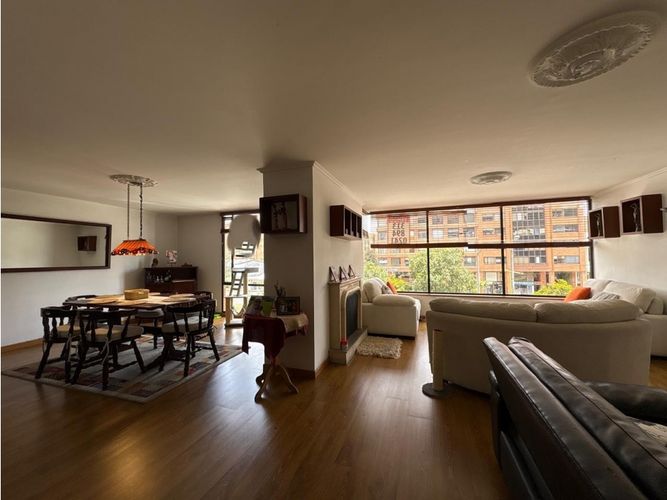 Apartamento de 3 alcobas en venta en Santa Barbara, Bogotá, 190 m² · foto 4 de 17