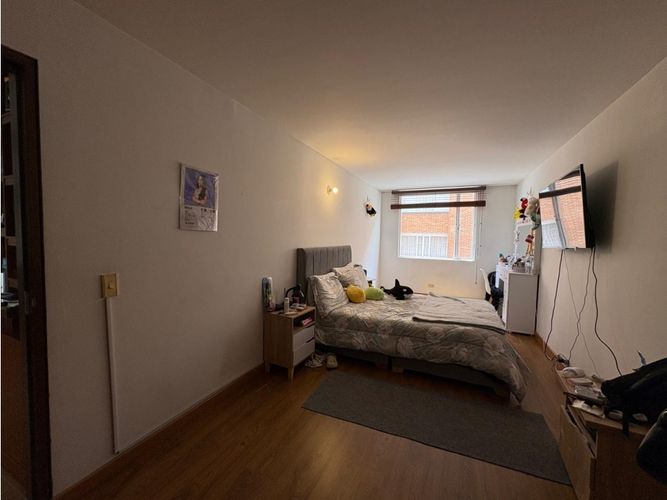 Apartamento de 3 alcobas en venta en Santa Barbara, Bogotá, 190 m² · foto 9 de 17