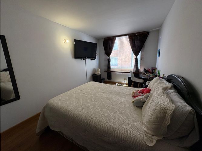 Apartamento de 3 alcobas en venta en Santa Barbara, Bogotá, 190 m² · foto 10 de 17