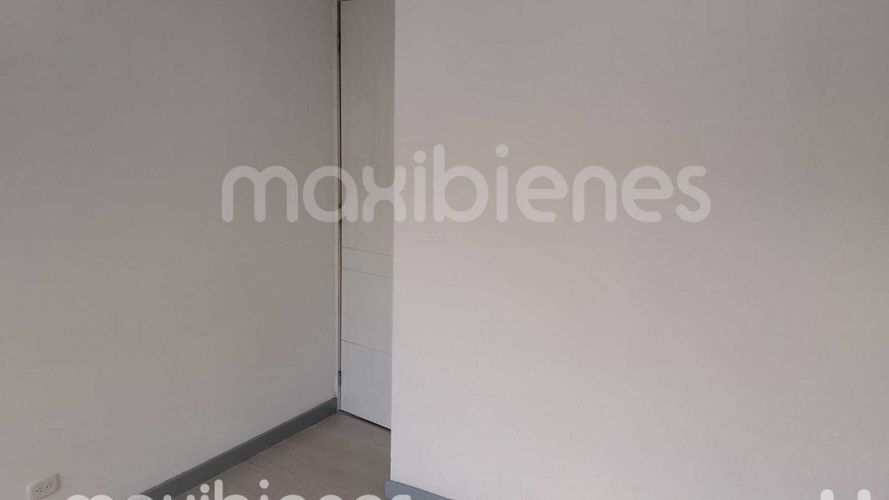 Apartamento de 3 alcobas en arriendo en Castropol, Medellín, 110 m² · foto 9 de 19