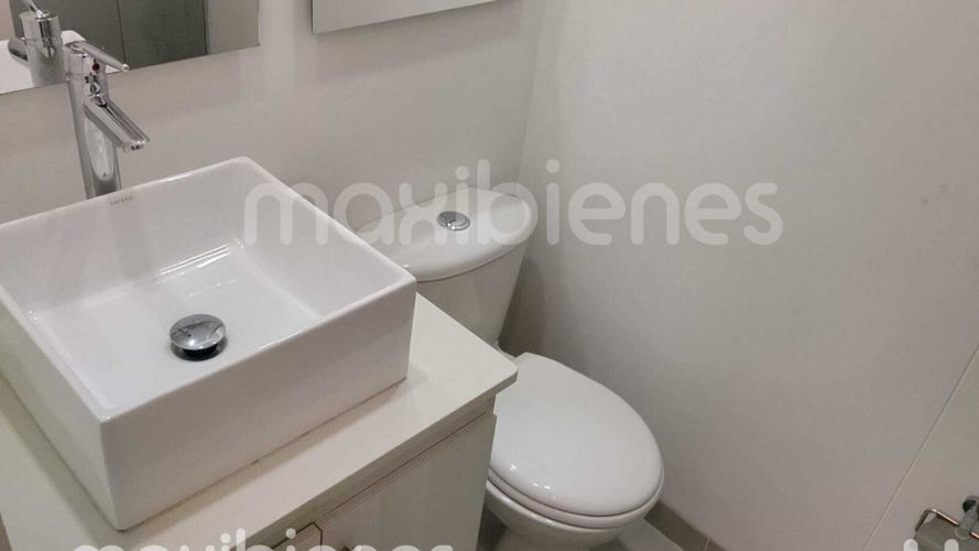Apartamento de 3 alcobas en arriendo en Castropol, Medellín, 110 m² · foto 11 de 19